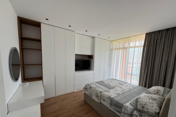 Tirane, jepet me qera apartament 1+1+Ballkon Kati 6, 76 m² 700 € (Bulevardi i Ri)