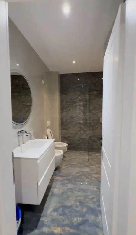 Tirane, jepet me qera apartament 1+1+Aneks+Ballkon , 72 m² 1.500 € (Rruga e Kosovareve)