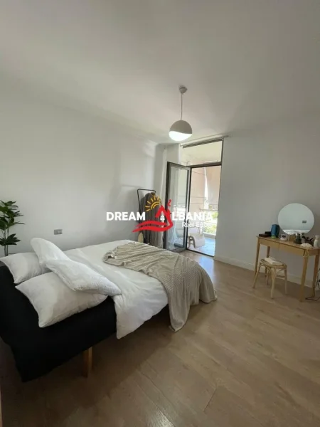 Tirane, jepet me qera apartament 2+1+Ballkon Kati 7, 107 m² 600 € (Ne kompleksin Tower Brigde 1 - ID 42214963)