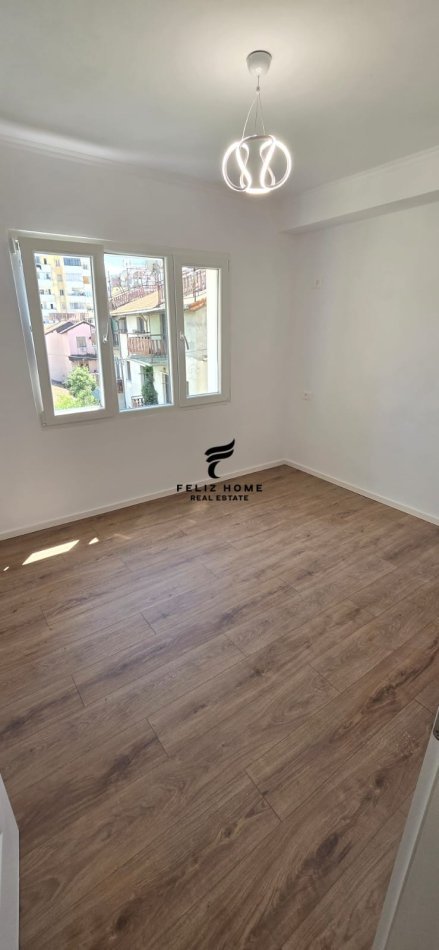 SHITET APARTAMENT 2+1 RRUGA E KAVAJES 169.000 EURO