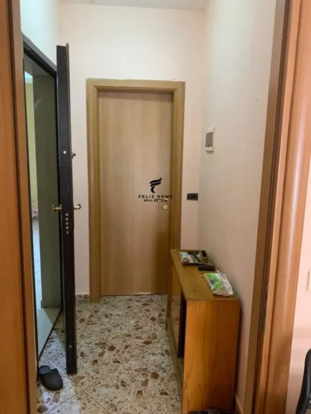 Tirane, shitet apartament 1+1 Kati 4, 65 m² 135.000 € (RRUGA E ELBASANIT)