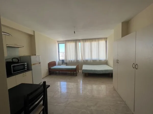 Tirane, jepet me qera garsonier 1+1 Kati 6, 40 m² 220 € (LONI liGORI)