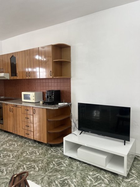 Tirane, jepet me qera apartament 2+1+Ballkon Kati 7, 90 m² 550 € (Don Bosko)