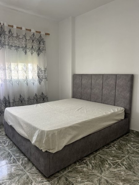Tirane, jepet me qera apartament 2+1+Ballkon Kati 7, 90 m² 550 € (Don Bosko)