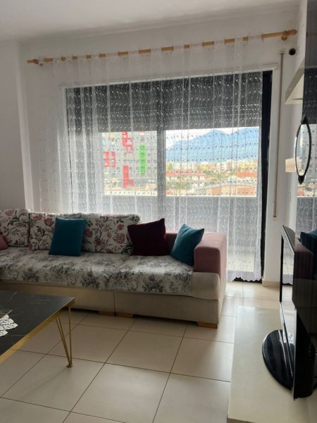 Tirane, jepet me qera apartament 2+1+Ballkon Kati 3, 100 m² 500 € (ASTIR TE BANKA RAIFFEISEN RR. Kryesore)