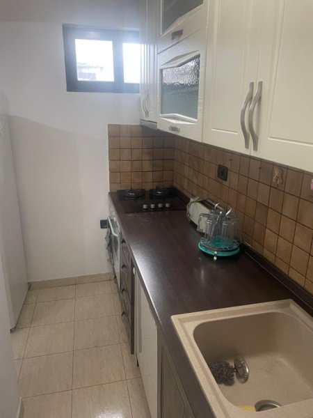 Tirane, jepet me qera apartament 2+1+Aneks+Ballkon Kati 5, 72 m² 500 € (rruga mine peza)