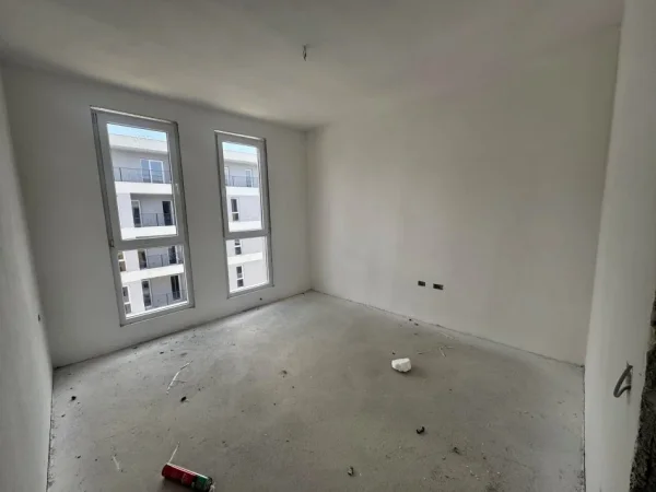 Tirane, shitet apartament 1+1+Ballkon Kati 7, 52 m² 58.000 € (Gryka e Kaçanikut)