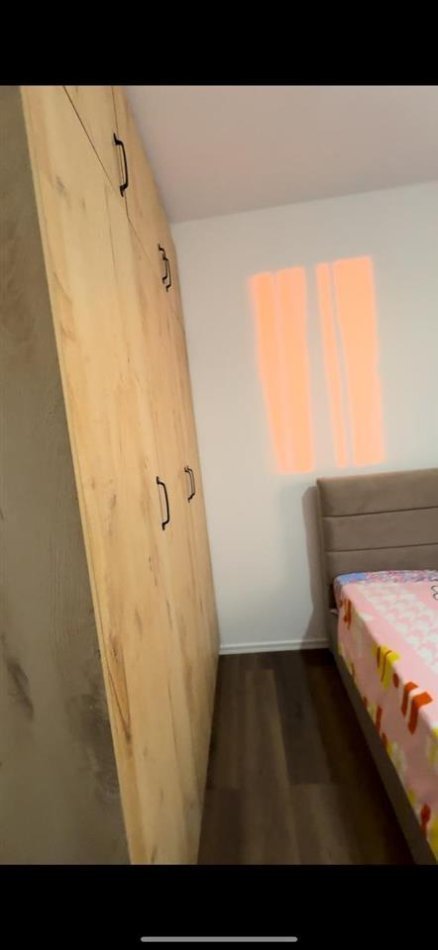 Tirane, jepet me qera apartament 2+1+Ballkon Kati 4, 87 m² 450 € (Shkoze ,Kompleksi Tom Doshi)