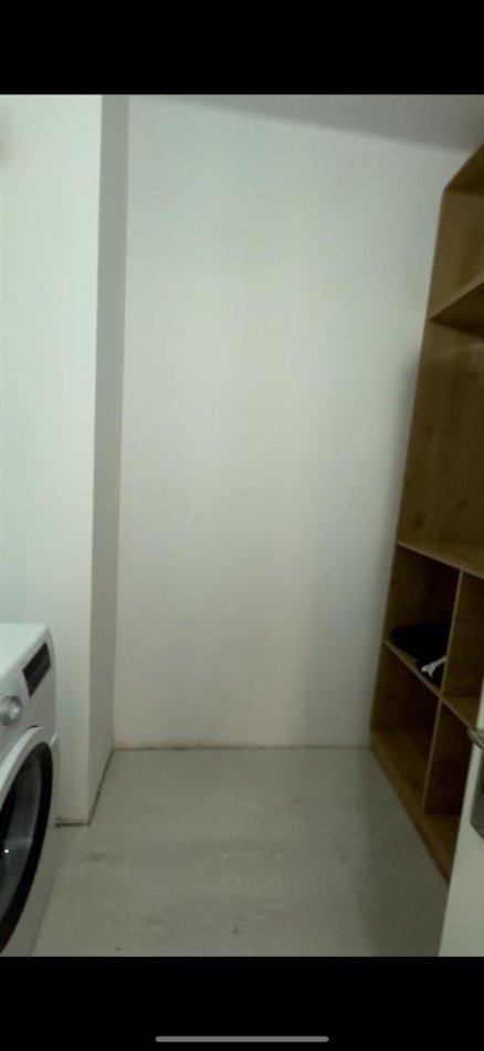 Tirane, jepet me qera apartament 2+1+Ballkon Kati 4, 87 m² 450 € (Shkoze ,Kompleksi Tom Doshi)