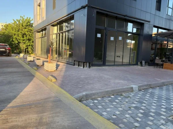 ‼️  𝐉𝐀𝐏𝐈𝐌 𝐌𝐄 𝐐𝐈𝐑𝐀 𝐀𝐌𝐁𝐈𝐄𝐍𝐓 𝐊𝐎𝐌𝐄𝐑𝐂𝐈𝐀𝐋 𝐓𝐄 𝟓 𝐌𝐀𝐉𝐈 , 𝐏𝐑𝐀𝐍𝐄 𝐄𝐌𝐄𝐑𝐀𝐋𝐃 𝐂𝐄𝐍𝐓𝐄𝐑  ‼️