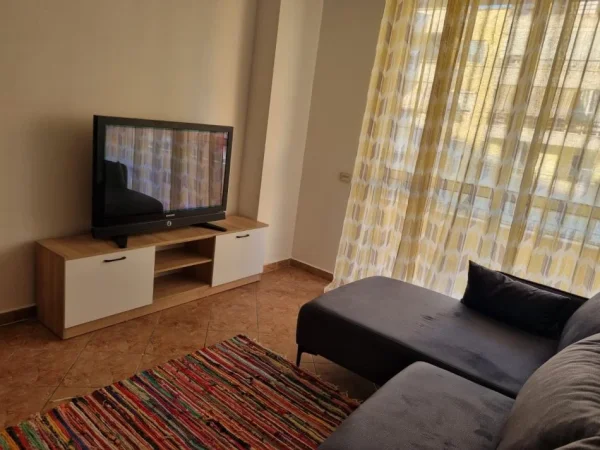 Tirane, jepet me qera apartament 2+1+Ballkon Kati 5, 87 m² 480 € (Teodor Keko)