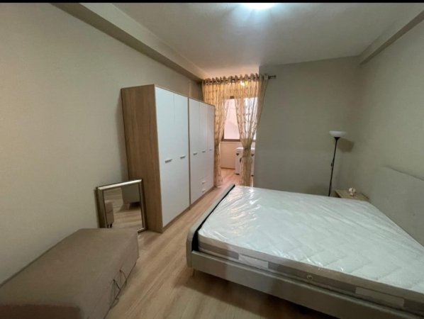 Tirane, jepet me qera apartament 1+1 Kati 2, 50 m² 48,000Leke  (Rruga Jusuf Vrioni)