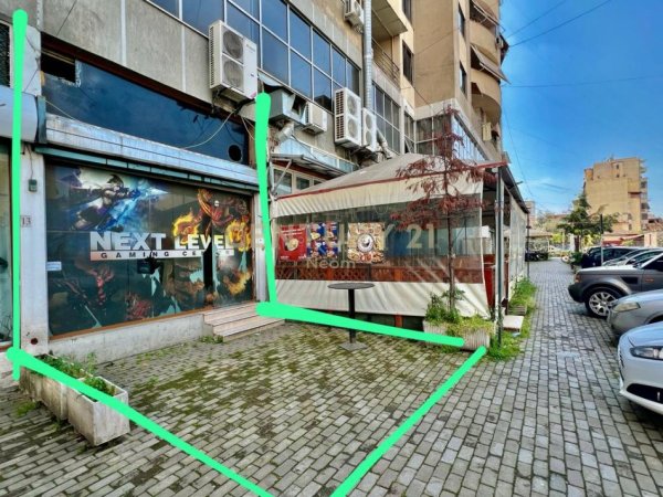 Tirane, shitet dyqan Kati 0, 65 m² 149.000 € (Neom114130)
