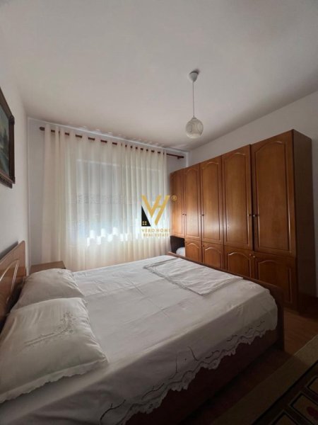 Tirane, jepet me qera apartament 2+1+Ballkon Kati 3, 114 m² 500 € (MYSLYM SHYRI)