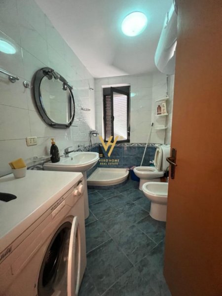 Tirane, jepet me qera apartament 2+1+Ballkon Kati 3, 114 m² 500 € (MYSLYM SHYRI)