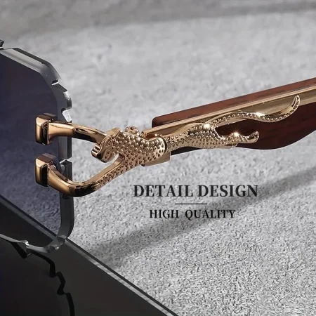 Tirane, shes Syzet më të veçanta të verës i gjeni vetëm tek ne! 20 €