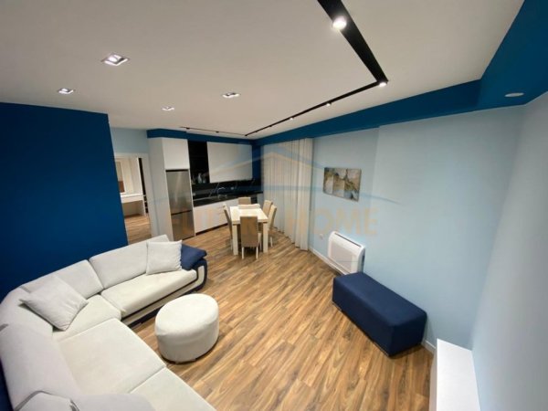 Tirane, jepet me qera apartament 1+1 Kati 2, 75 m² 500 € (Unaza e Re)