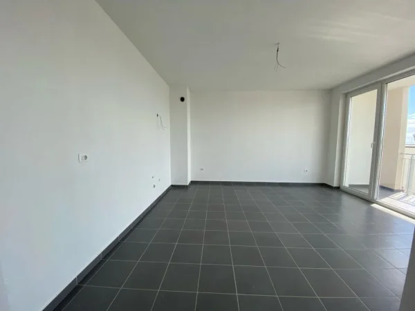 Lezhe, shitet apartament 1+1+Ballkon Kati 3, 77 m² 138.500 € (ne Tale Lezhe)