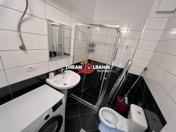 Tirane, jepet me qera apartament 2+1 , 113 m² 800 € (Ne Don Bosko)