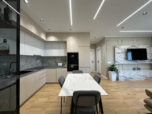 jepet me qera apartament Kati 1, 120 m² 1.000 €