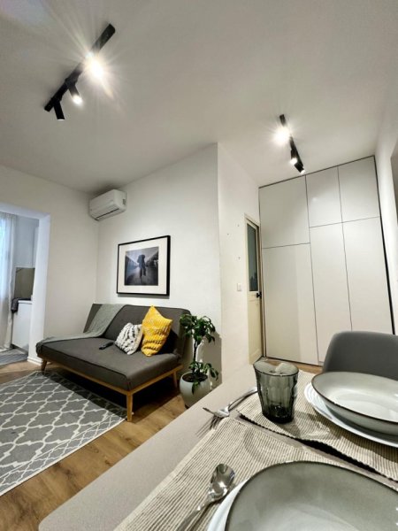 Tirane, jepet me qera apartament 1+1 Kati 2 550€📍Rruga Sami Frasheri)
