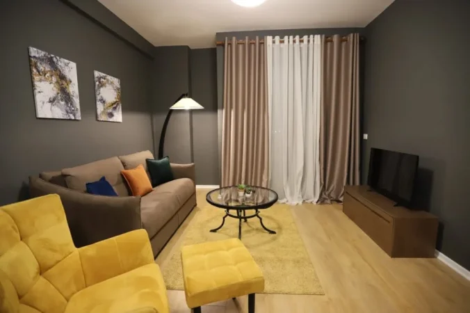 Tirane, jepet me qera apartament 1+1+Ballkon Kati 6, 70 m² 600 € (21 Dhjetori)