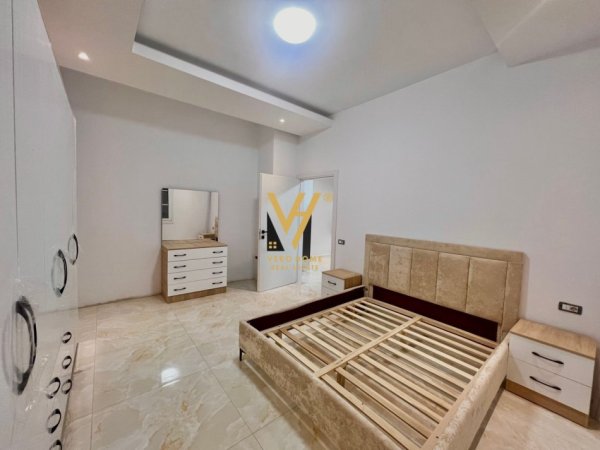 Tirane, jepet me qera apartament 2+1+Ballkon Kati 0, 130 m² 550 € (SELITE)