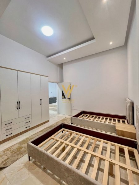 Tirane, jepet me qera apartament 2+1+Ballkon Kati 0, 130 m² 550 € (SELITE)