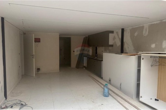 Tirane, shitet apartament duplex Dublex Kati 0, 168 m² 318.000 € (Rruga Thanas Ziko)