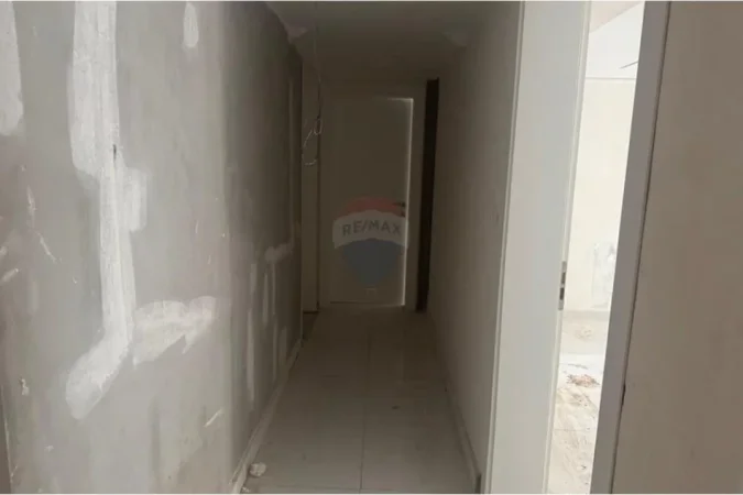 Tirane, shitet apartament duplex Dublex Kati 0, 168 m² 318.000 € (Rruga Thanas Ziko)