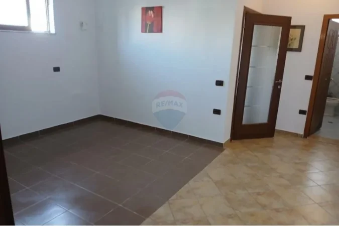 Tirane, jepet me qera apartament 1+1 Kati 2, 67 m² 280 € (Astir, Shqipëri)