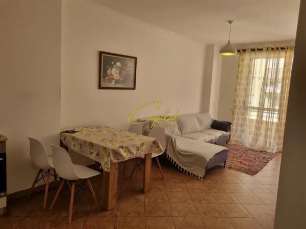 Tirane, jepet me qera apartament 2+1 Kati 5, 100 m² 460 € (ASTIR)