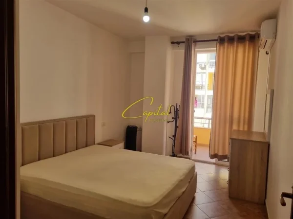 Tirane, jepet me qera apartament 2+1 Kati 5, 100 m² 460 € (ASTIR)