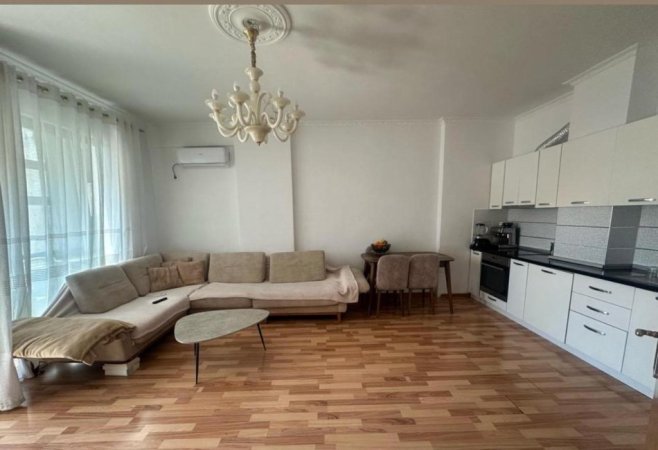 Tirane, jepet me qera apartament 2+1+Ballkon Kati 8, 110 m² 500 € (Rruga Mikel Maruli)