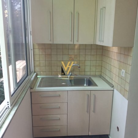 Tirane, shitet apartament 1+1+Ballkon Kati 3, 51 m² 135.000 € (MYSLYM SHYR)