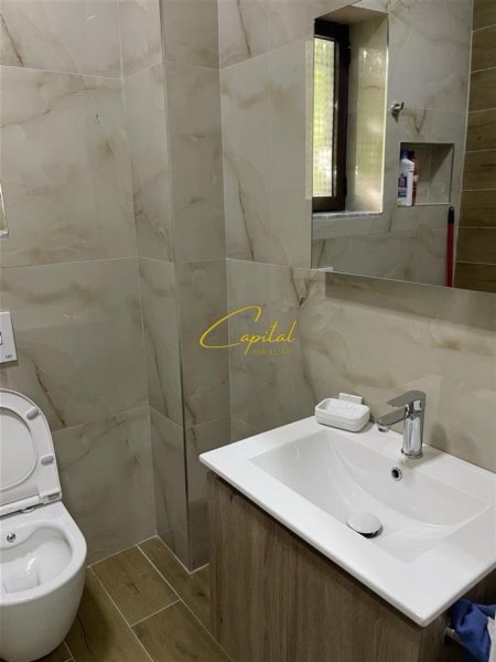 Tirane, jepet me qera apartament 1+1 Kati 1, 70 m² 450 € (ISH RESTORANT DURRESI)