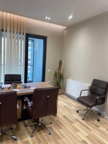 Tirane, shitet apartament 2+1+Ballkon Kati 4, 110 m² (Rruga e Kavajes)