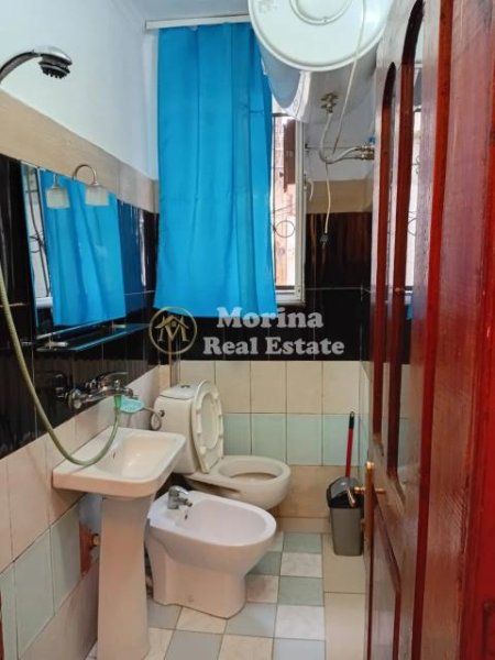 Tirane, jepet me qera garsonier Kati 1, 40 m² 150 € (Rruga Besa)