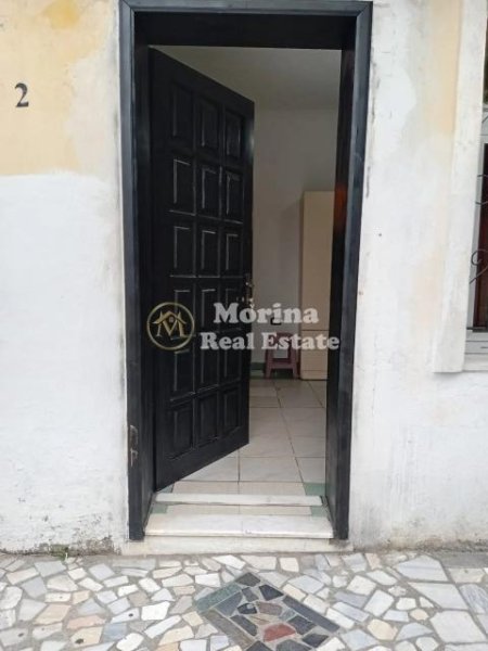 Tirane, jepet me qera garsonier Kati 1, 40 m² 150 € (Rruga Besa)