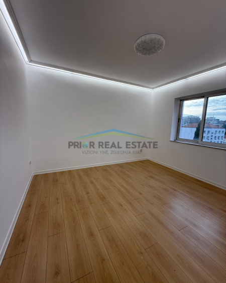 Tirane, shitet apartament 1+1+Ballkon Kati 3, 59 m² 119.000 € (Ish Restorant Durresi)