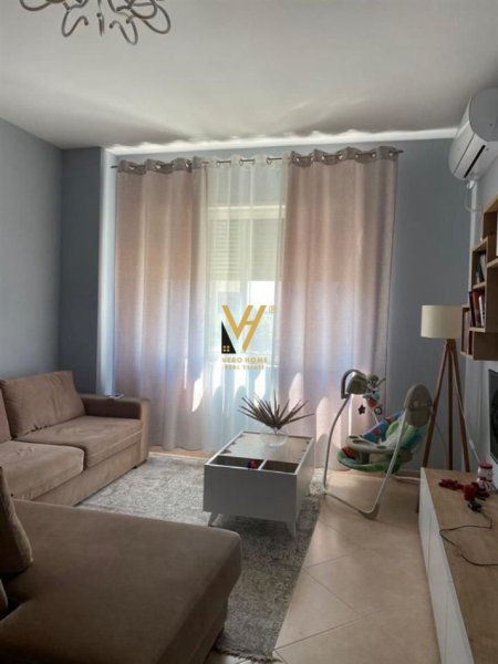 Tirane, shitet apartament 1+1+Ballkon Kati 1, 82 m² 101.000 € (FRESK)