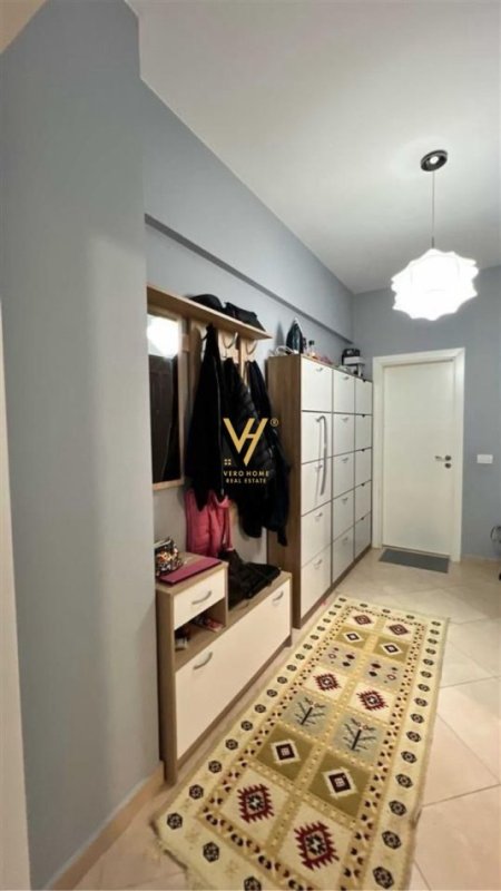 Tirane, shitet apartament 1+1+Ballkon Kati 1, 82 m² 101.000 € (FRESK)