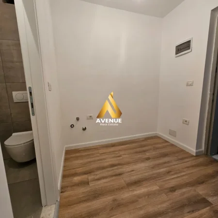 Tirane, shitet apartament 1+1 Kati 5, 42 m² 98.000 € (sander prosi)