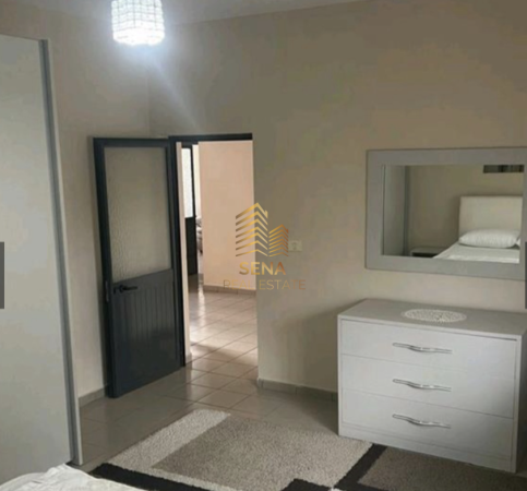 Tirane, jepet me qera apartament 1+1 Kati 2, 90 m² 400 € (Rruga Gzmend Zajmi)
