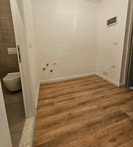 SHITET APARTAMENT 1+1/MOZAIKU TIRANES📍