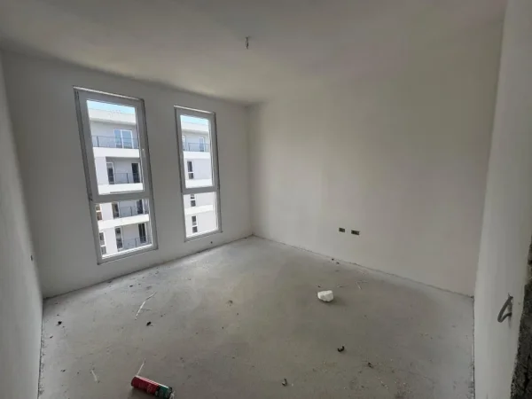 Tirane, shitet apartament 1+1 Kati 7, 78 m² 62.000 € (univers city ,QTU)