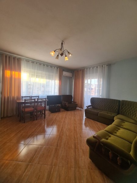 Tirane, jepet me qera apartament 1+1+Ballkon Kati 3, 70 m² 43,000Leke (Rruga Aleksander Moisiu)