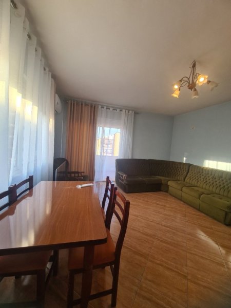 Tirane, jepet me qera apartament 1+1+Ballkon Kati 3, 70 m² 43,000Leke (Rruga Aleksander Moisiu)
