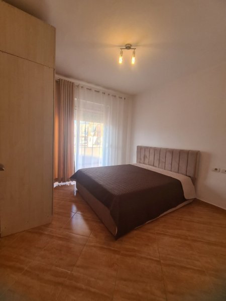Tirane, jepet me qera apartament 1+1+Ballkon Kati 3, 70 m² 43,000Leke (Rruga Aleksander Moisiu)