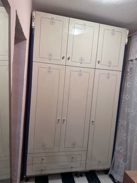 Tirane, jepet me qera apartament 1+1+Ballkon Kati 2, 55 m² 400 € (Rruga Adem Kruja)